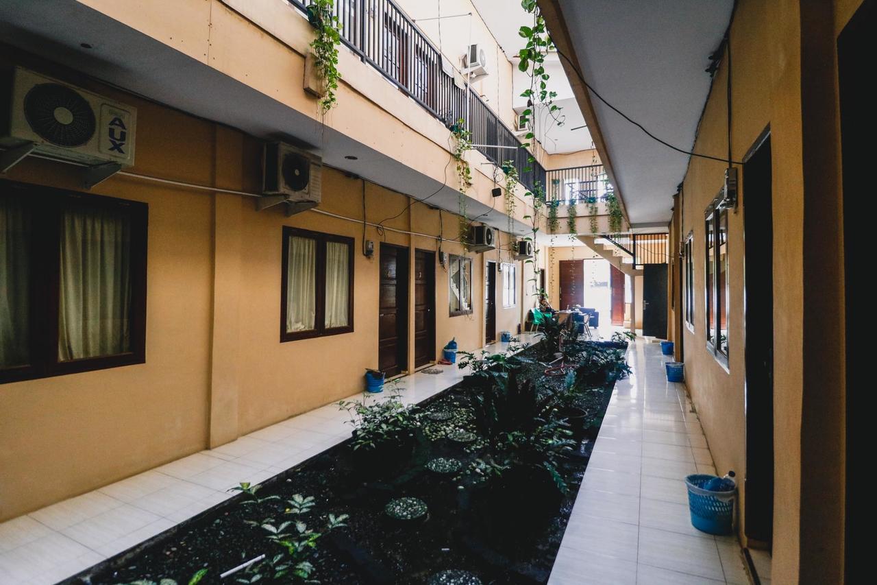 Reddoorz Near Jalan Gatot Subroto Medan Hotel Exterior photo