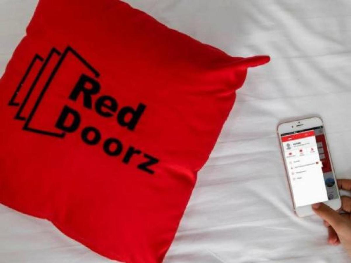 Reddoorz Near Jalan Gatot Subroto Medan Hotel Exterior photo